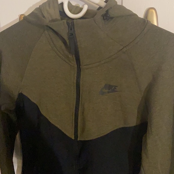 Nike zip up - Picture 2 of 4
